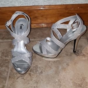 Fioni Night Sparkling Stilettos